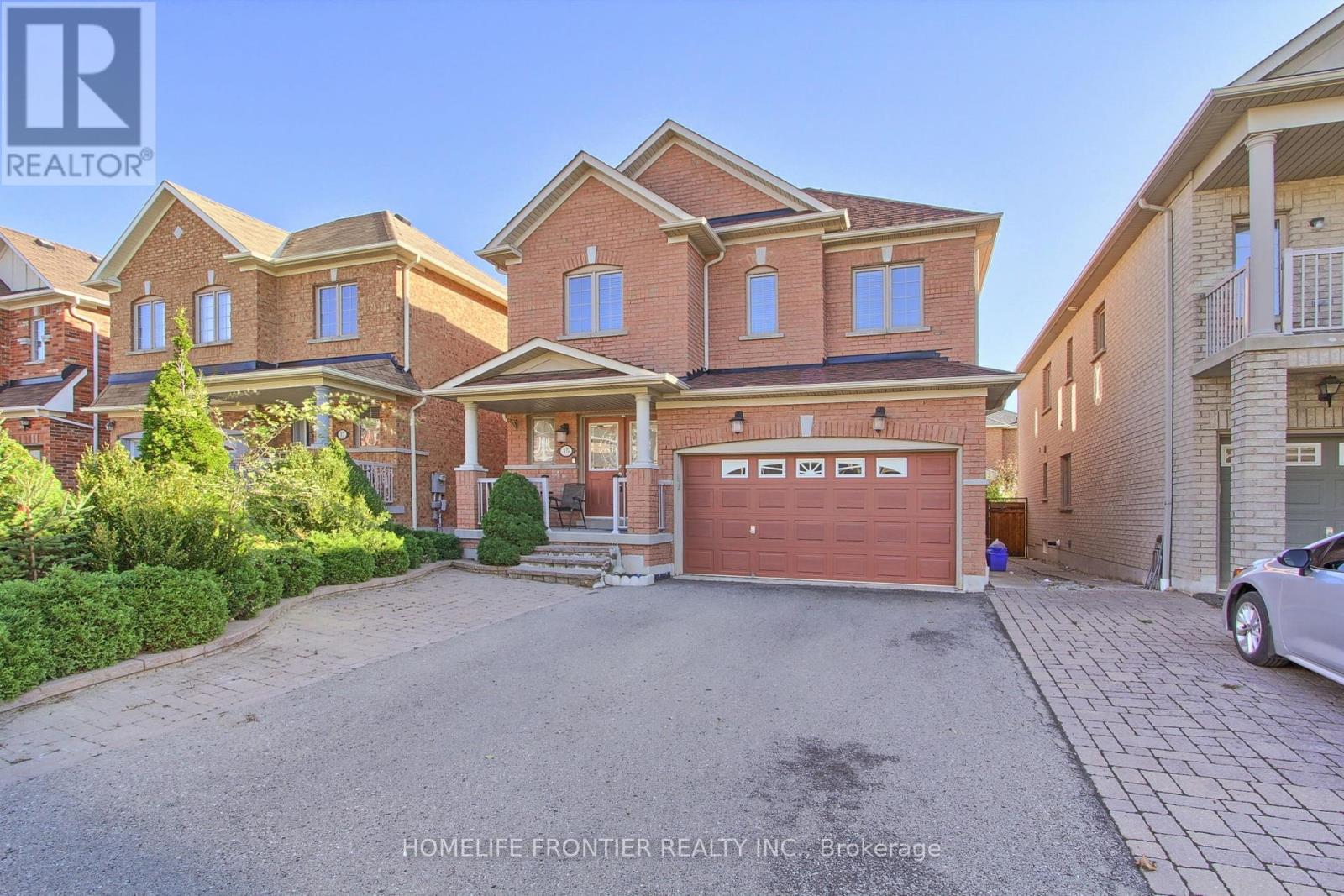 15 Canyon Gate Cres, Vaughan, Ontario