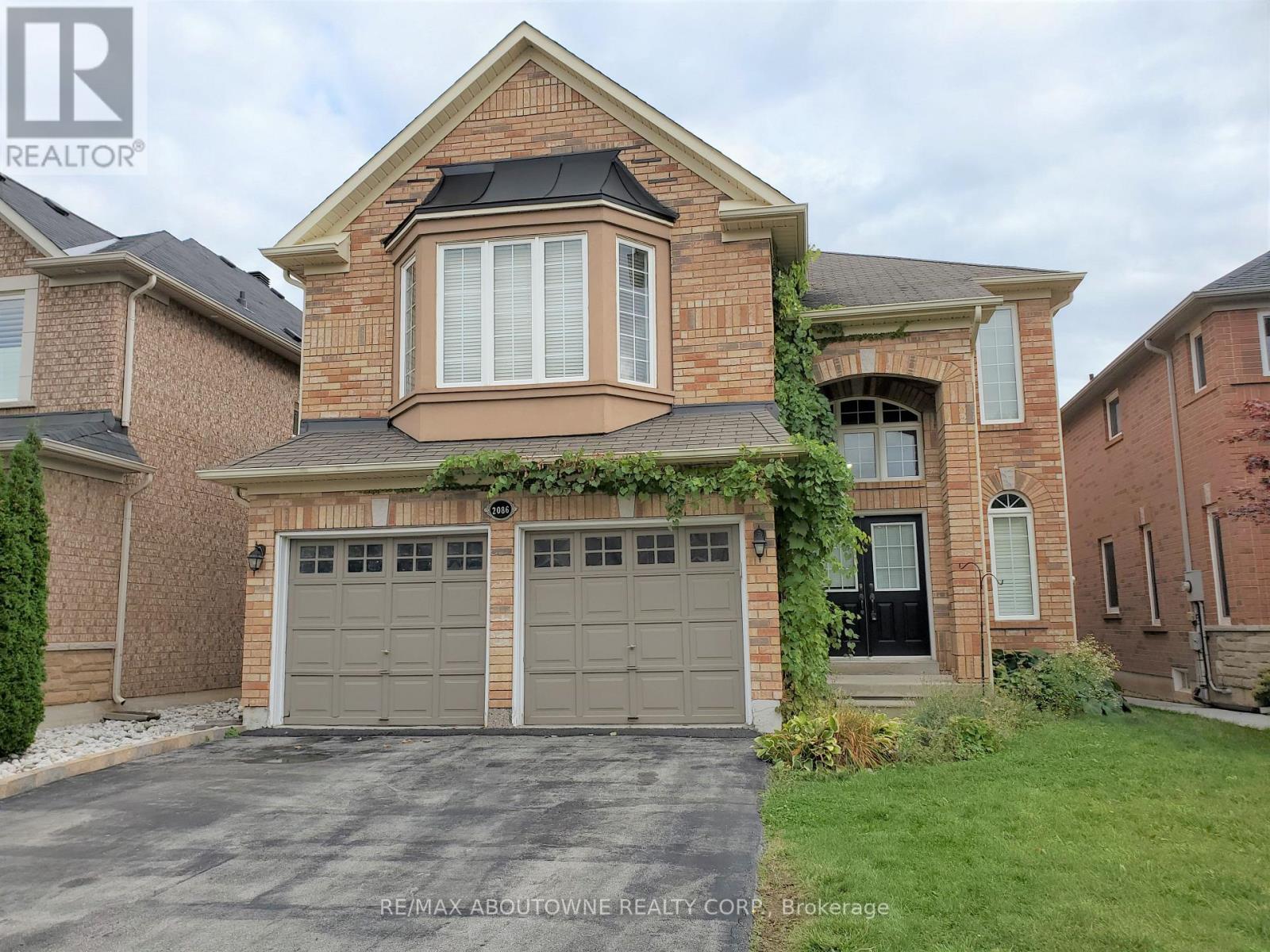 2086 YOUNGSTOWN GATE, Oakville (1019 - WM Westmount), Ontario