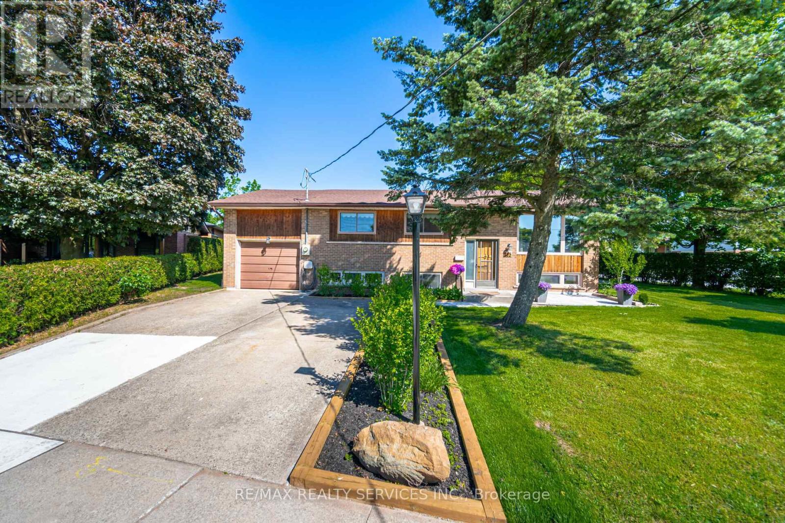 195 Elmwood Rd, Oakville, Ontario