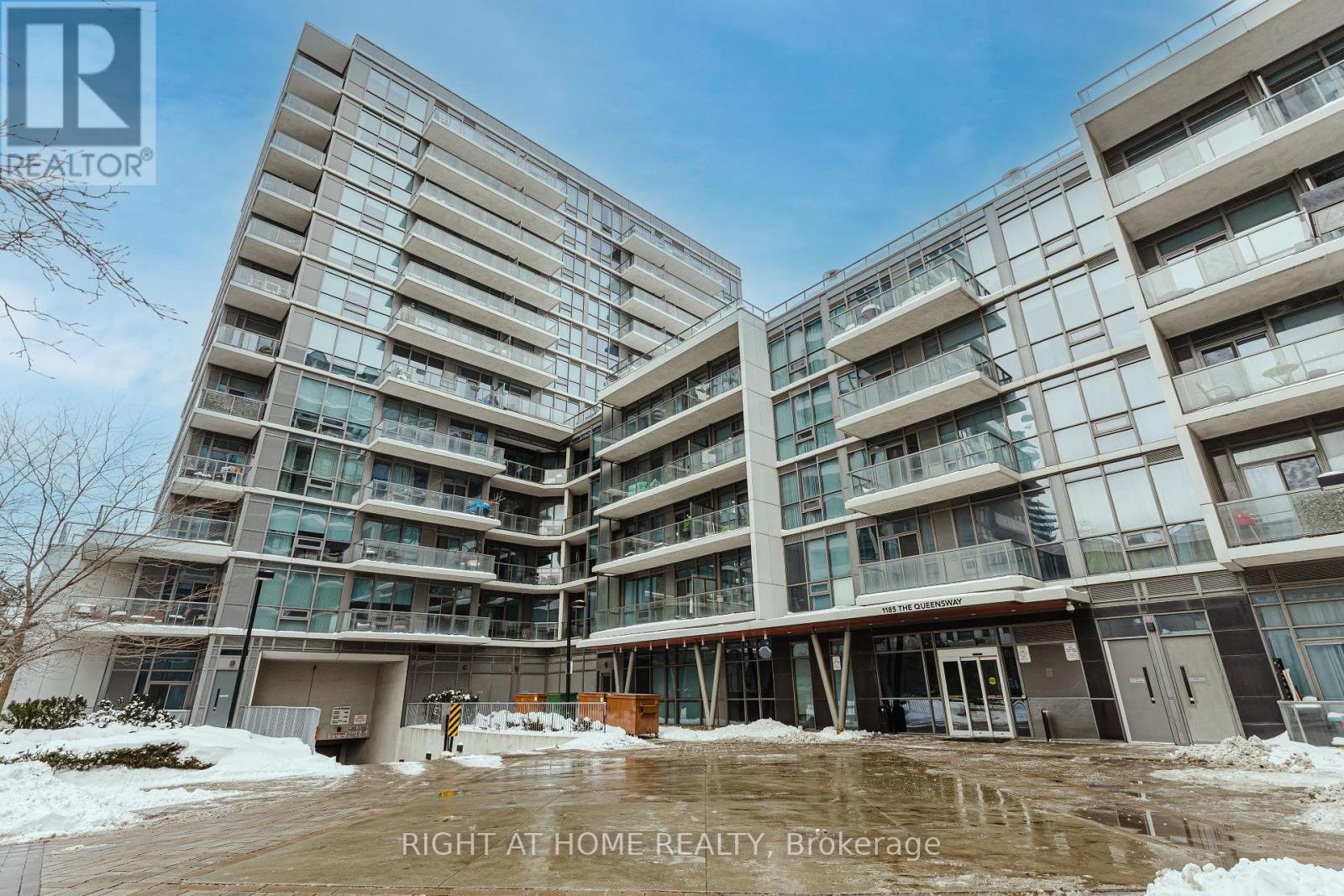 1185 The Queensway, 815, Toronto, Ontario