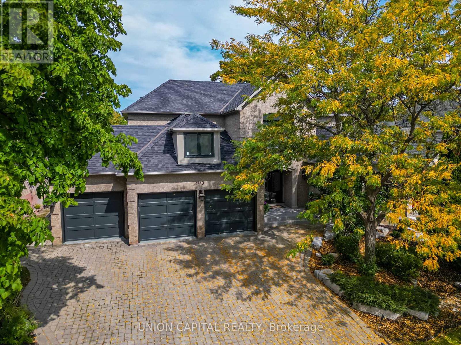 209 Roselawn Dr, Vaughan, Ontario