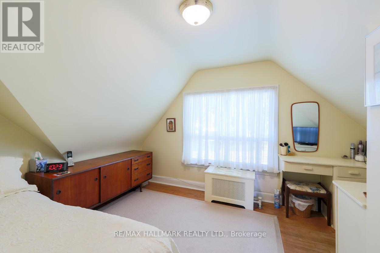 E12403153 photo 